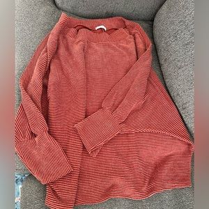 Oversized textured top by Vervet